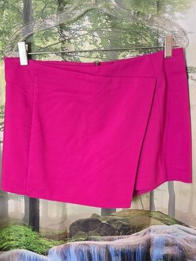 Express Bright Fuchsia Wrap-Front Skort